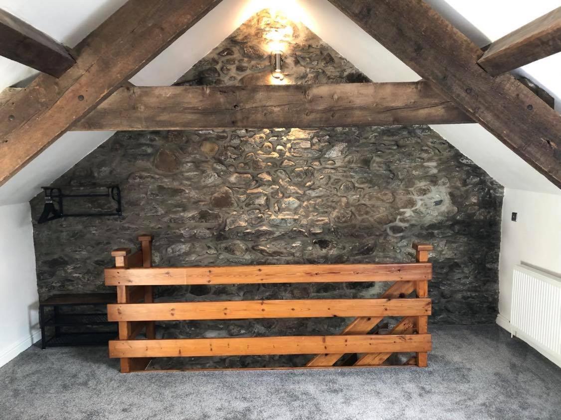 The Grooms Cottage Llanrug Eksteriør billede